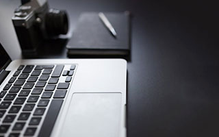 翡翠吊坠佛价格，解读翡翠佛吊坠的价值与价格因素